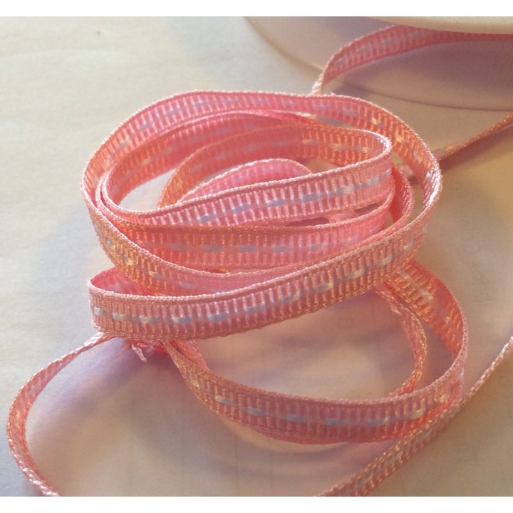 Centre stitch Ribbon