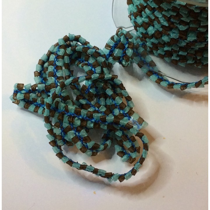 Double Looped Trimming